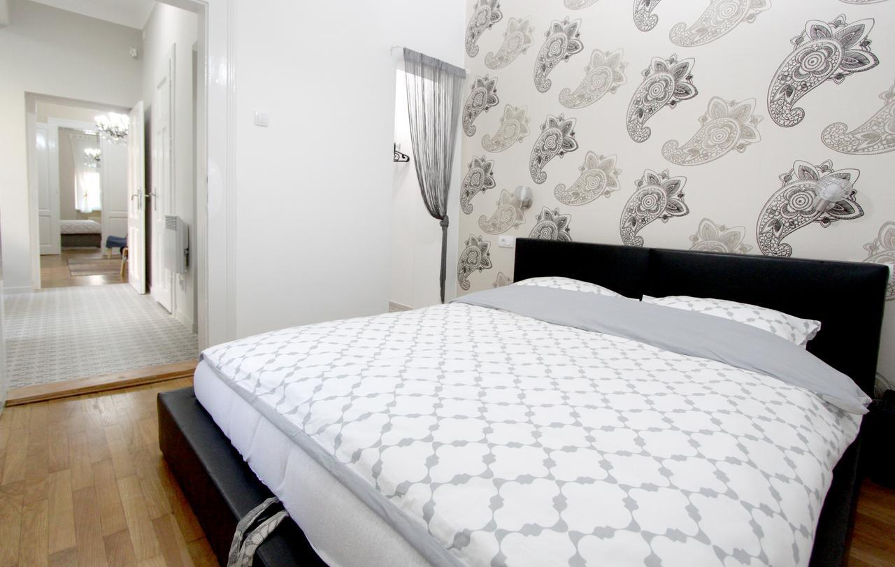 City Center Apartment Mika Beograd Bagian luar foto
