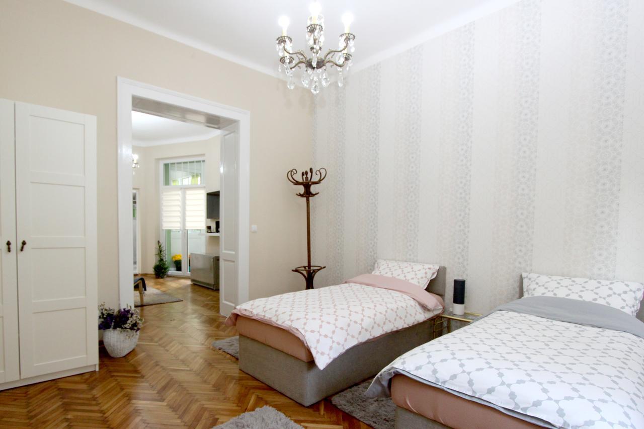 City Center Apartment Mika Beograd Bagian luar foto