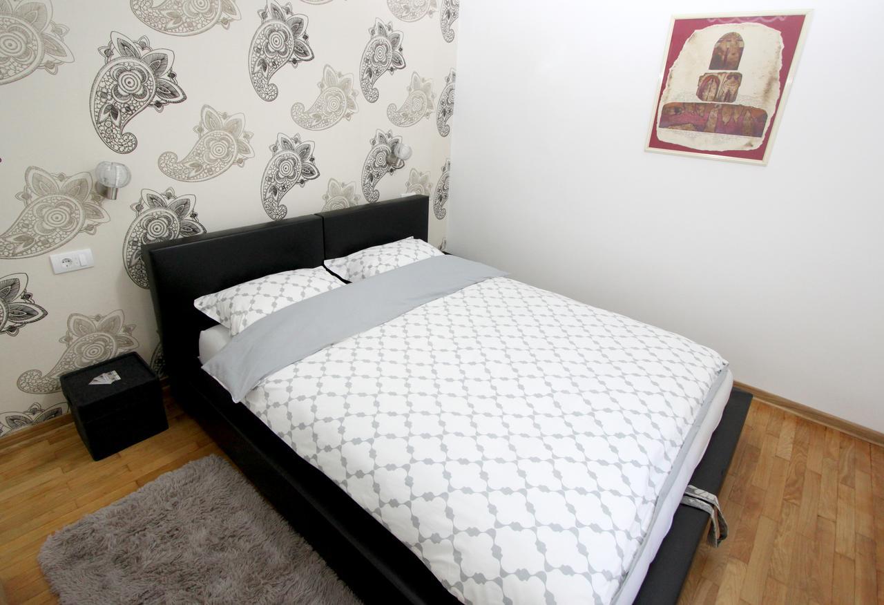 City Center Apartment Mika Beograd Bagian luar foto